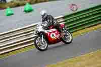 Vintage-motorcycle-club;eventdigitalimages;mallory-park;mallory-park-trackday-photographs;no-limits-trackdays;peter-wileman-photography;trackday-digital-images;trackday-photos;vmcc-festival-1000-bikes-photographs